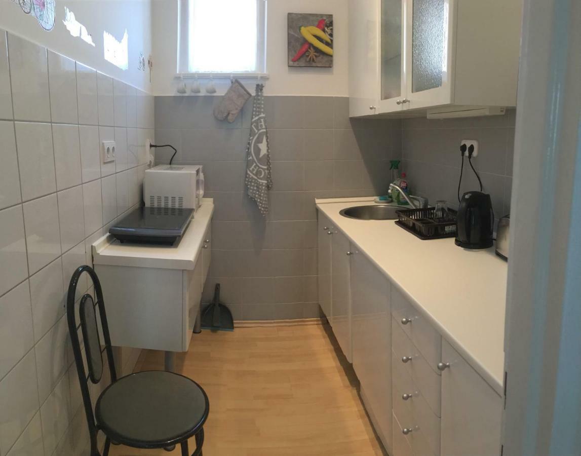 Comfort Apartment Кестхей Экстерьер фото
